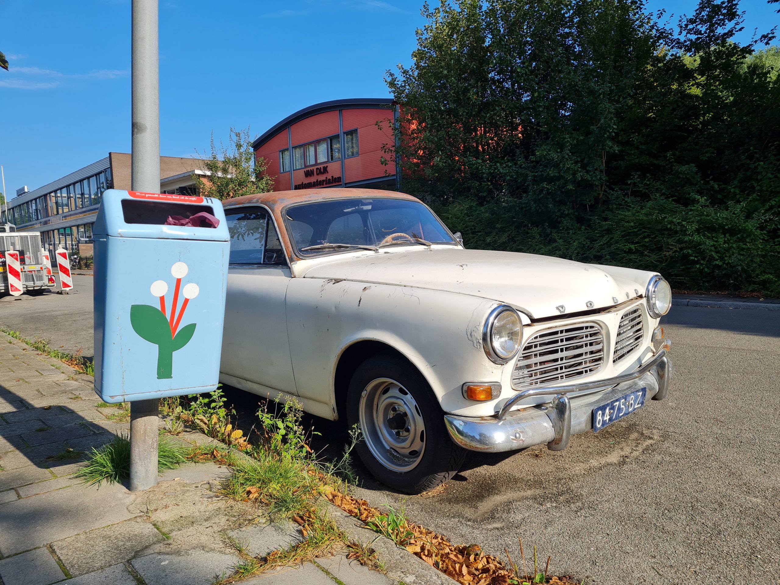 prullenbakmetauto